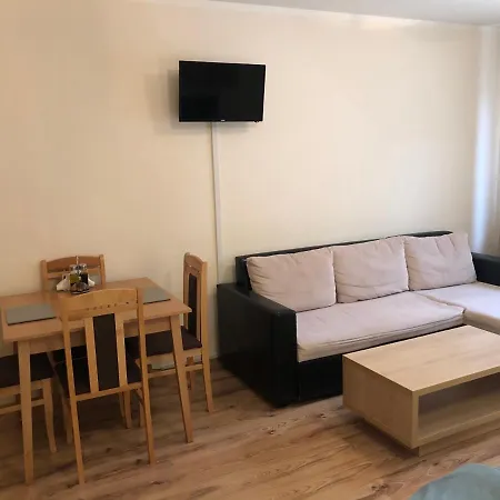 Gardens Studio * בורובץ
