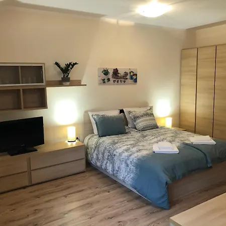 Gardens Studio מלון דירות