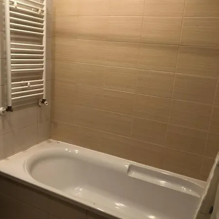 Gardens Studio מלון דירות